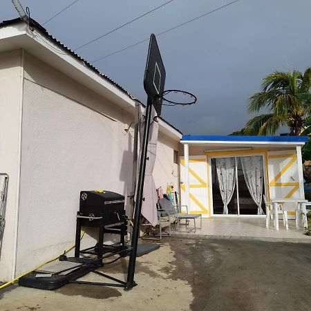 Le Studio De Jeannine Apartamento Capesterre-Belle-Eau Exterior foto